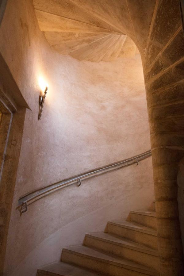 Appartement A-Mi-Chemin - Centre-Ville De Tournus Kültér fotó